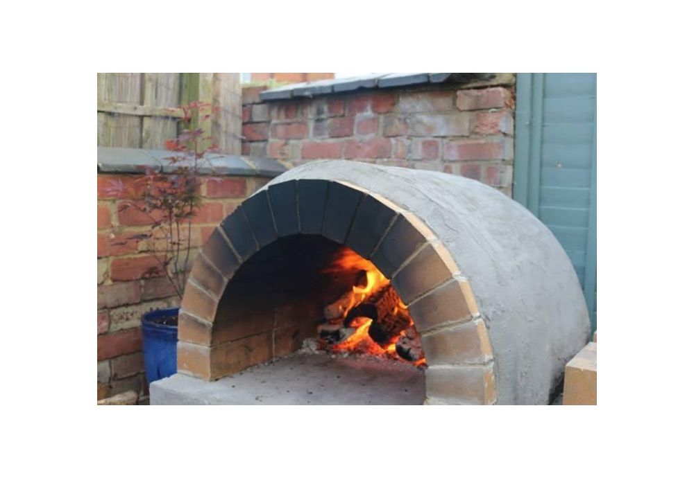 Pulizia del forno per pizza