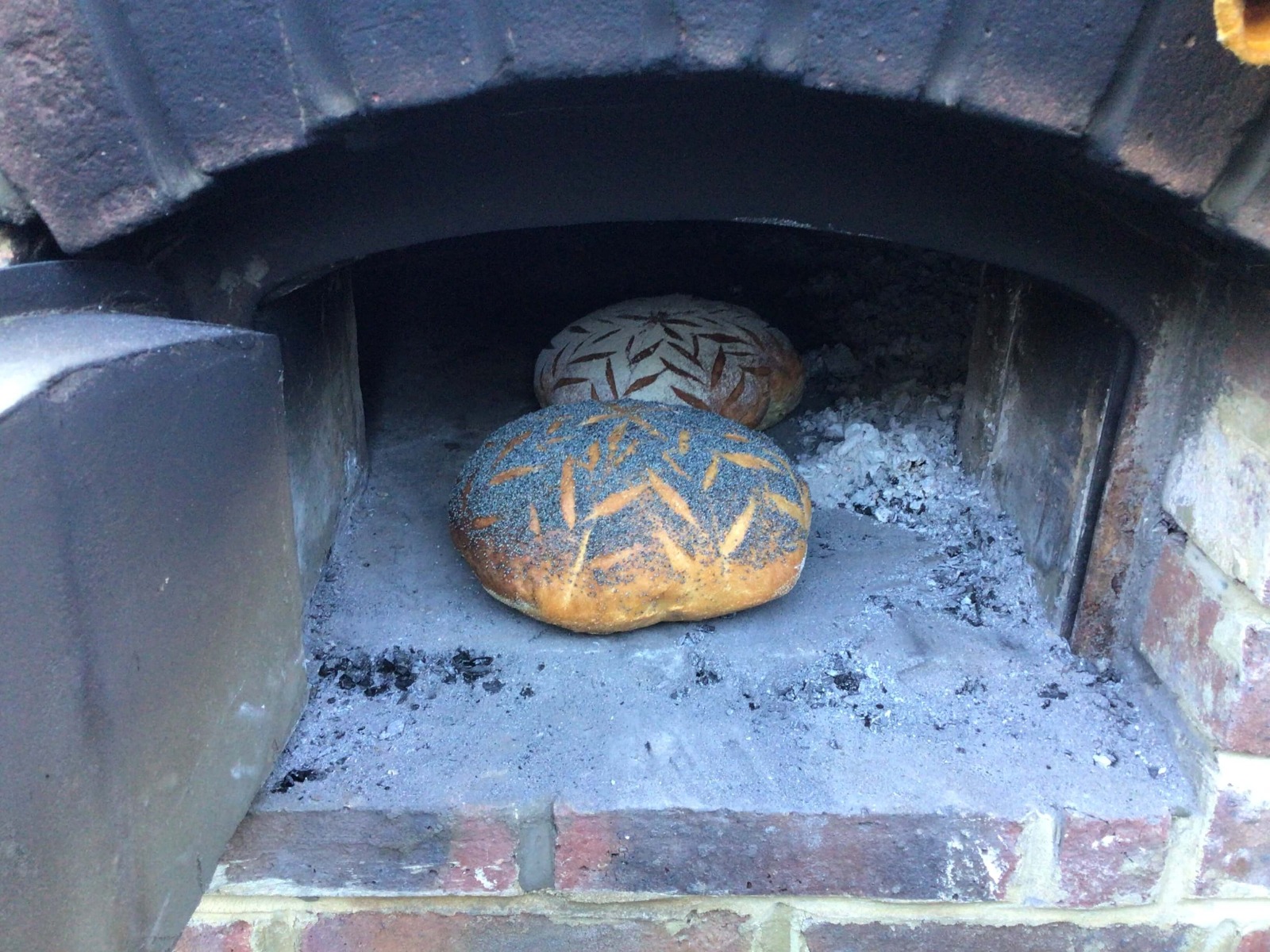 Forno a legna per cuocere il pane