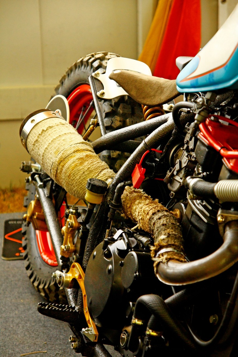 Nastro isolante resistente al calore per scarico moto